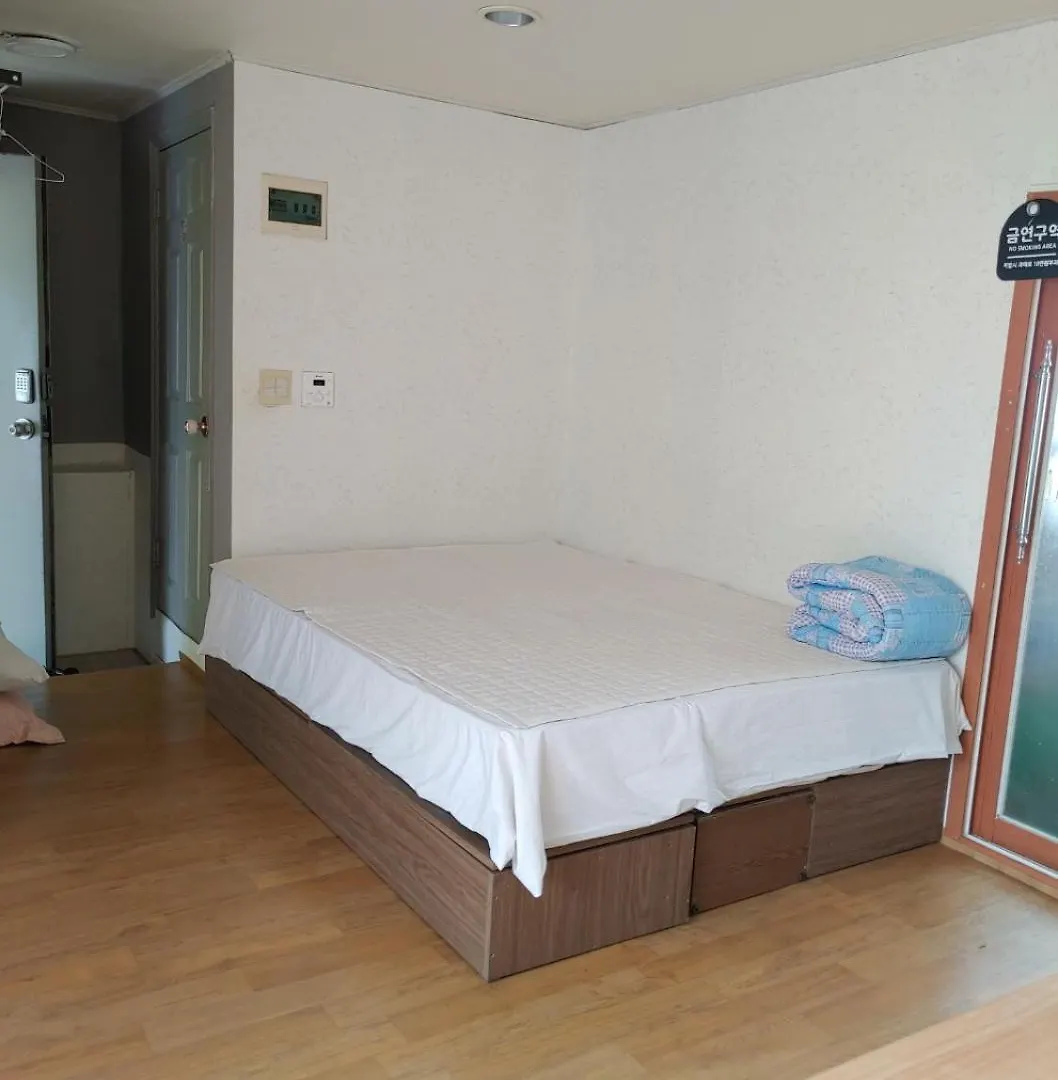White House Seoul Hotel South Korea